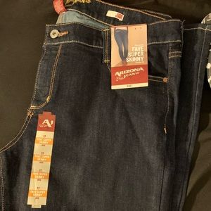 Super skinny jeans